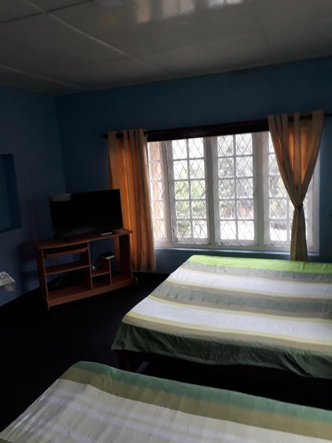 Rainyfreindz Hotel Nuwara Eliya Exterior foto
